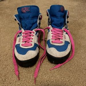 Hi-Tec “Lady Classic” hiking boot